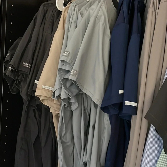 Cherokee Scrubs for Men V-Neck Top, Workwear Professionals Soft Stretch - Picture 6 of 6